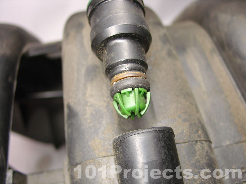 101 Projects for Your BMW 3 Series Project 30 Replacing Fuel