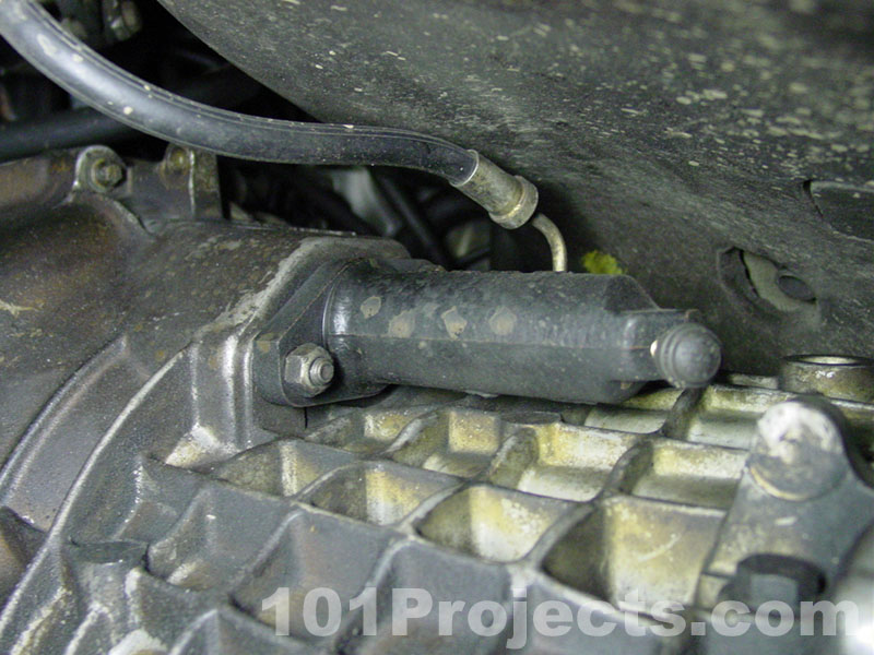 101 Projects for Your BMW 3 Series Project 45 Replacing the Clutch